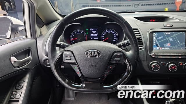 Kia The / новый New K3 Style, 2018 13