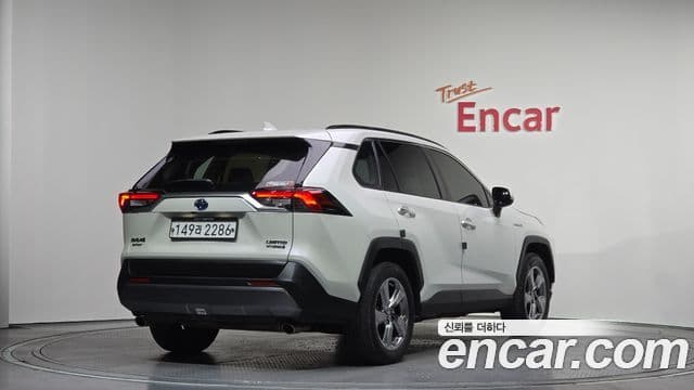 Toyota RAV4 5세대, 2020 2