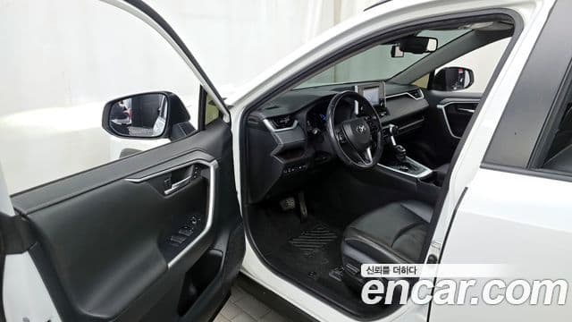 Toyota RAV4 5세대, 2020 10