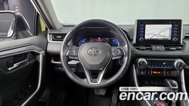 Toyota RAV4 5세대, 2020 13