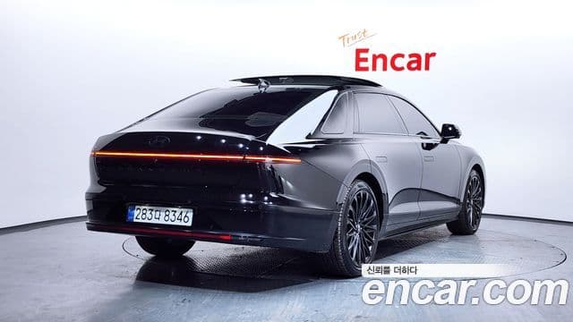 Hyundai Grandeur (GN7) Calligraphy, 2025 2