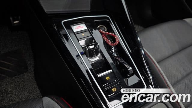 Volkswagen Гольф 8세대 2.0 GTI, 2023 9