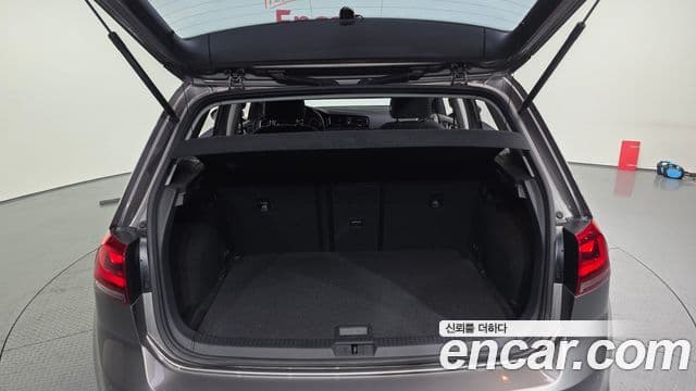 Volkswagen Гольф 7세대, 2014 20