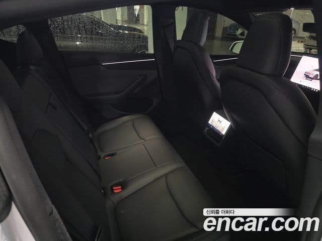 Tesla модель Y Premium RWD, 2026 16