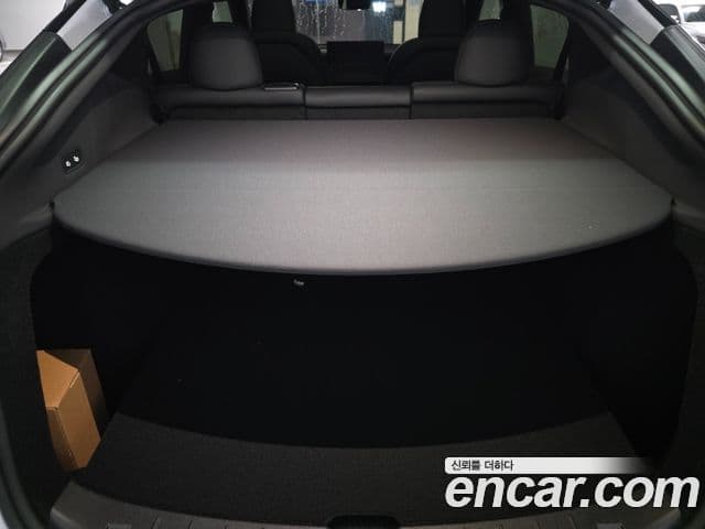 Tesla модель Y Premium RWD, 2026 19