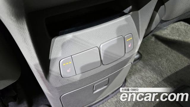 Kia All New Carnival Luxury, 2018 19