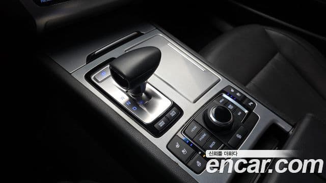 Genesis G80 Premium Luxury, 2017 9