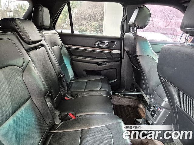 Ford Explorer 5세대, 2016 11