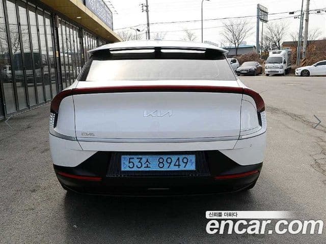Kia EV6 Air, 2022 4