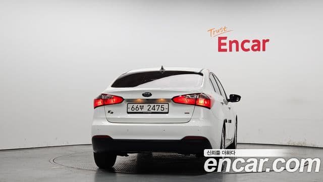 Kia K3 Trendy, 2013 4