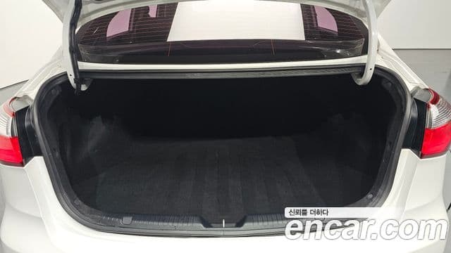 Kia K3 Trendy, 2013 20