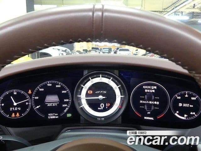 Porsche 911 (992) Carrera 4 GTS кабриолет, 2022 8