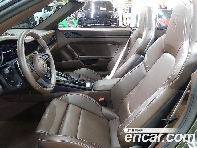 Porsche 911 (992) Carrera 4 GTS кабриолет, 2022 16