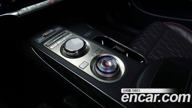 Genesis GV70, 2021 9