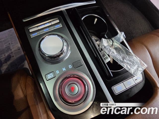 Genesis G80 (RG3) бензин 2.5 турбо AWD, 2024 7