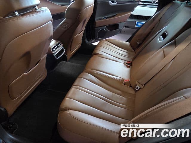 Genesis G80 (RG3) бензин 2.5 турбо AWD, 2024 13