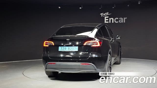 Tesla модель Y Long Range AWD, 2022 4
