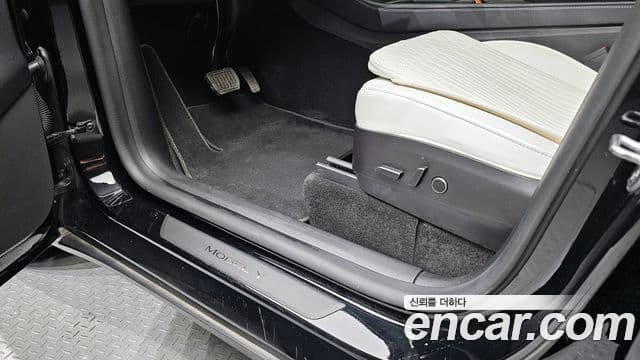 Tesla модель Y Long Range AWD, 2022 14