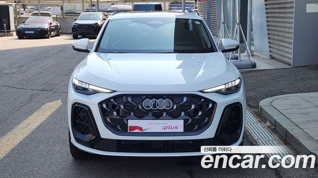 Audi Q5 (80A) 40 TDI Quattro S Line, 2025 3