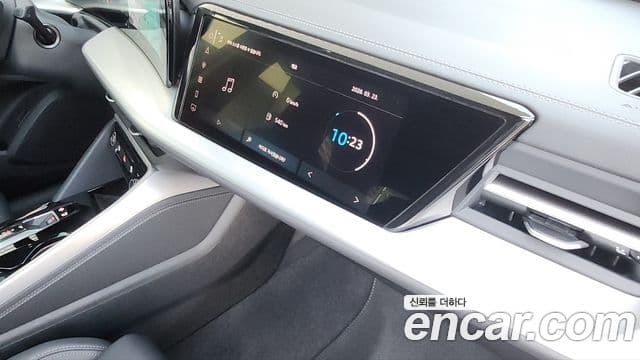 Audi Q5 (80A) 40 TDI Quattro S Line, 2025 9