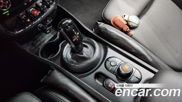 Mini Cooper 클럽맨 2세대, 2020 9