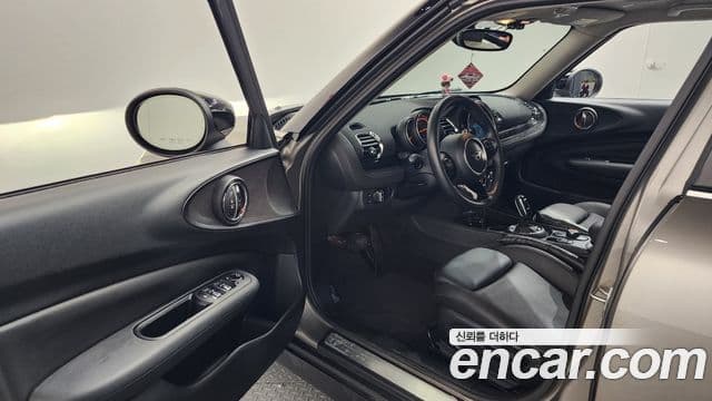 Mini Cooper 클럽맨 2세대, 2020 10