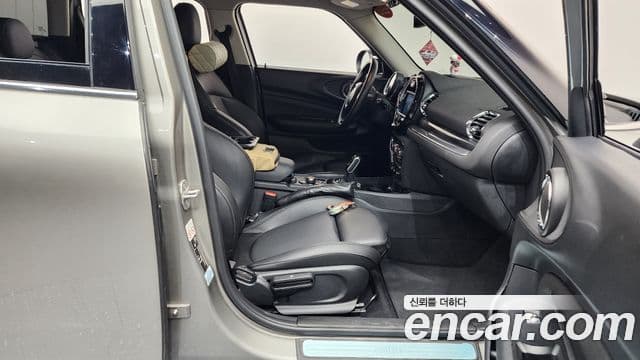 Mini Cooper 클럽맨 2세대, 2020 11