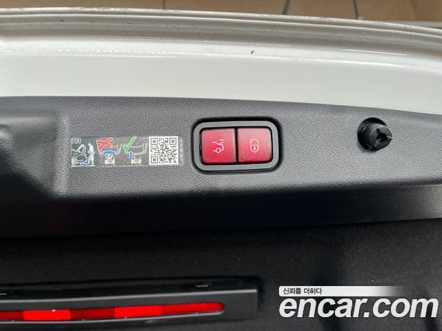 Mercedes-Benz E-класс W214 Avantgarde, 2025 16