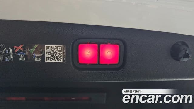 Mercedes-Benz E-класс W214 Avantgarde, 2025 19