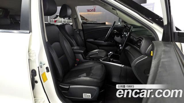 KG모빌리티(SsangYong) Berry New Tivoli V3, 2022 11