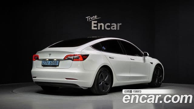 Tesla модель 3 Standard Range Plus RWD, 2020 2