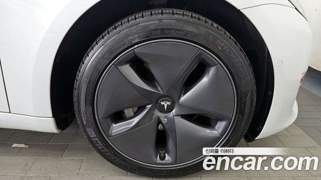 Tesla модель 3 Standard Range Plus RWD, 2020 все фото