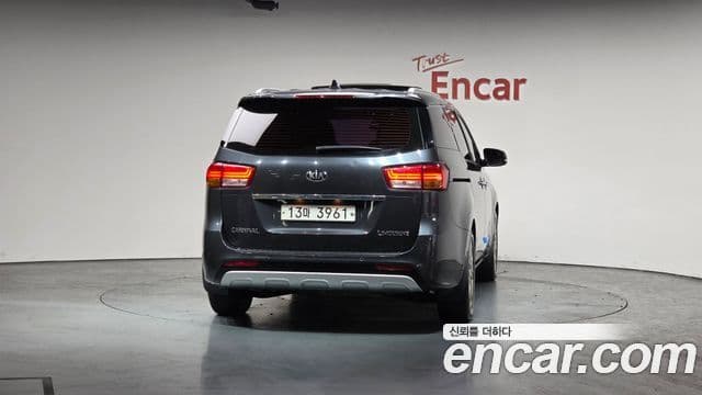 Kia All New Carnival President, 2016 4