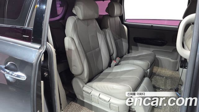 Kia All New Carnival President, 2016 12