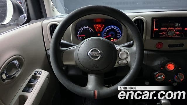 Nissan 큐브 Z12, 2014 13