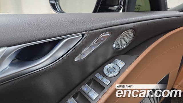 Genesis electrified G80 (RG3) e-AWD, 2022 17