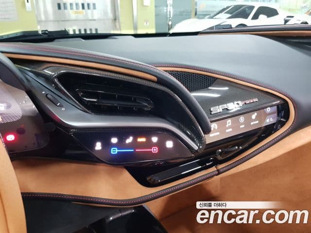 Ferrari SF90 스파이더, 2023 12