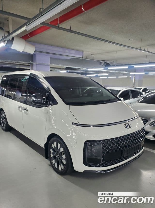 Hyundai Staria Inspiration, 2022 1