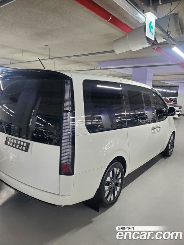 Hyundai Staria Inspiration, 2022 2