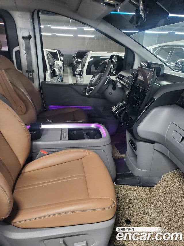 Hyundai Staria Inspiration, 2022 18