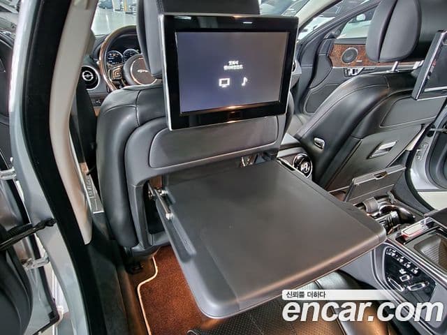 Jaguar All New XJ X351, 2015 17