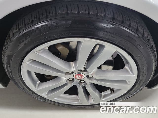 Jaguar All New XJ X351, 2015 19