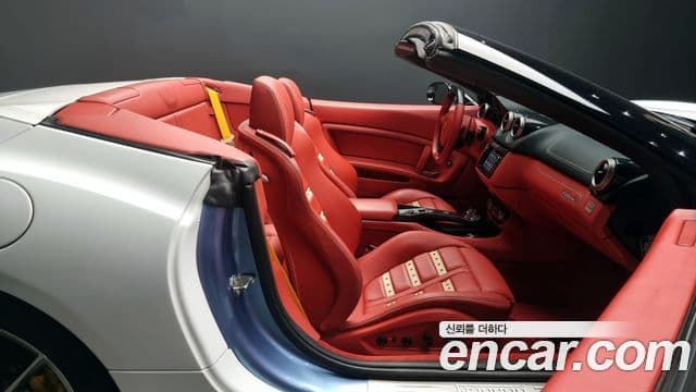 Ferrari 캘리포니아 4.3 V8, 2011 10