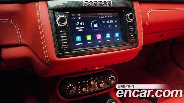 Ferrari 캘리포니아 4.3 V8, 2011 14