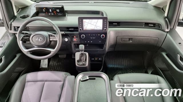 Hyundai Staria Modern, 2023 7