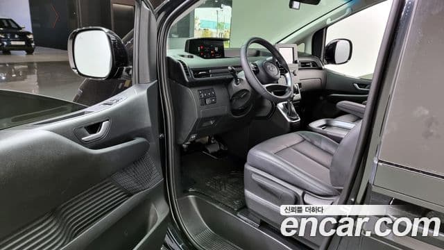 Hyundai Staria Modern, 2023 11