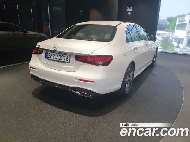 Mercedes-Benz E-класс W213 AMG Line, 2023 4