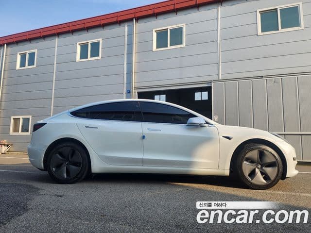 Tesla модель 3 Standard Range Plus, 2020 3