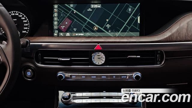 Genesis G90 Premium Luxury, 2021 14