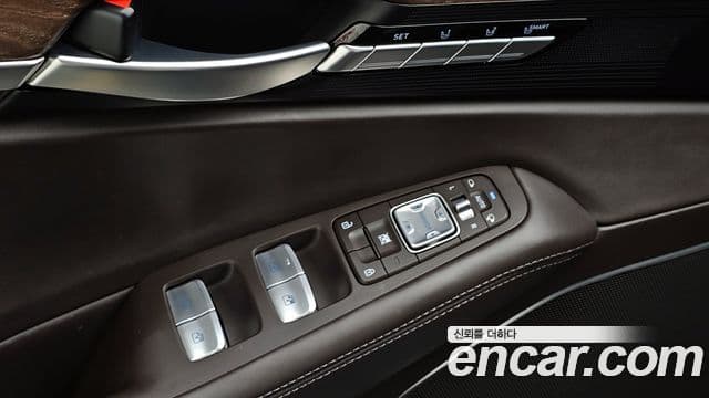 Genesis G90 Premium Luxury, 2021 17